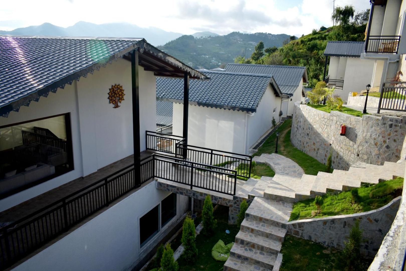 Rega Manivedya The Jungle Trail Resort Mukteshwar Exteriör bild